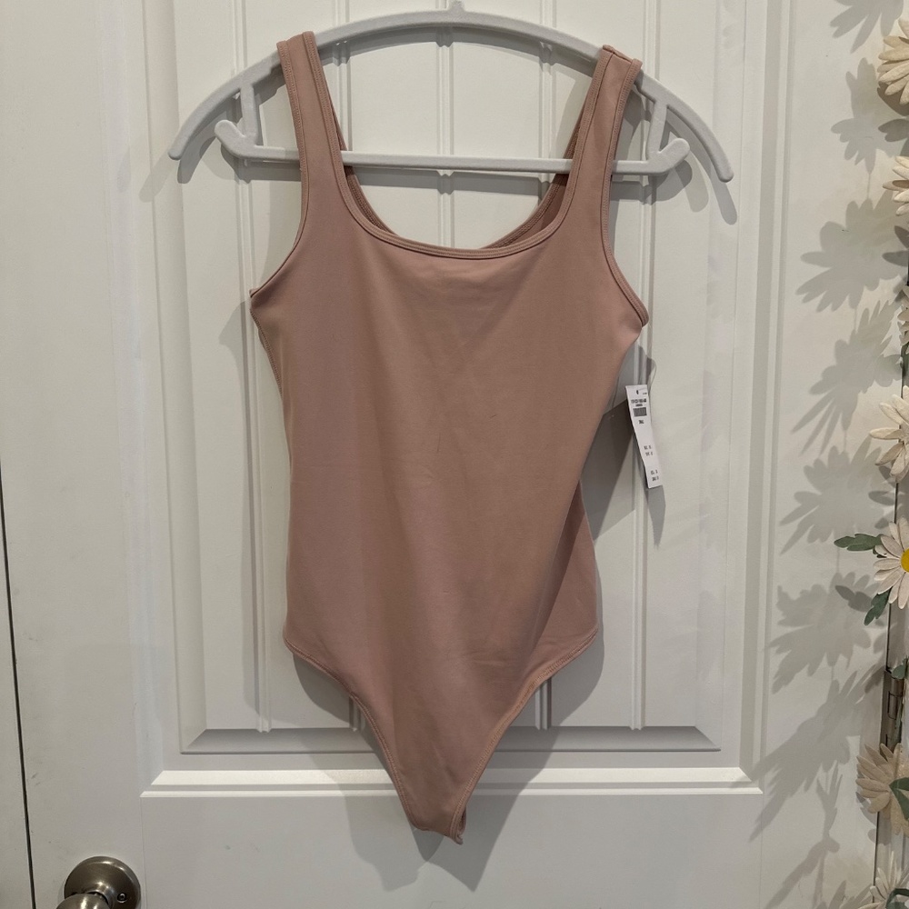 🆕 NWT Abercrombie & Fitch Bodysuit - Size Small